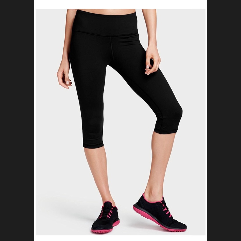 Victoria’s Secret Sport Knockout crop